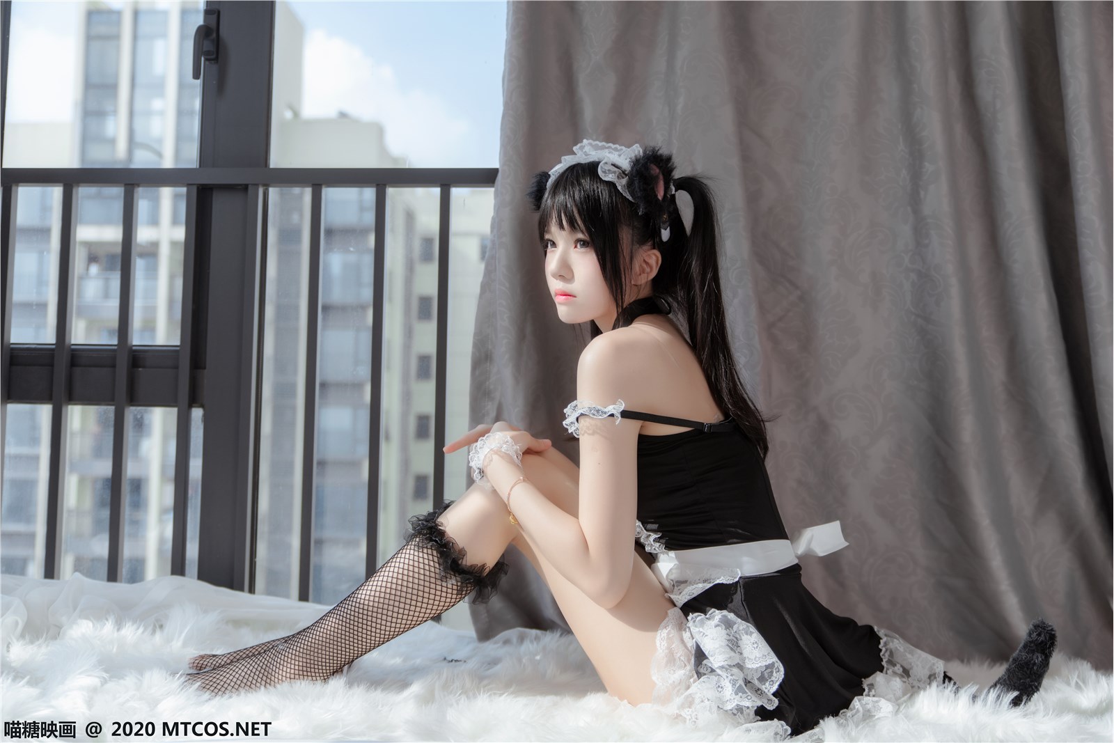 The black cat maid(33)